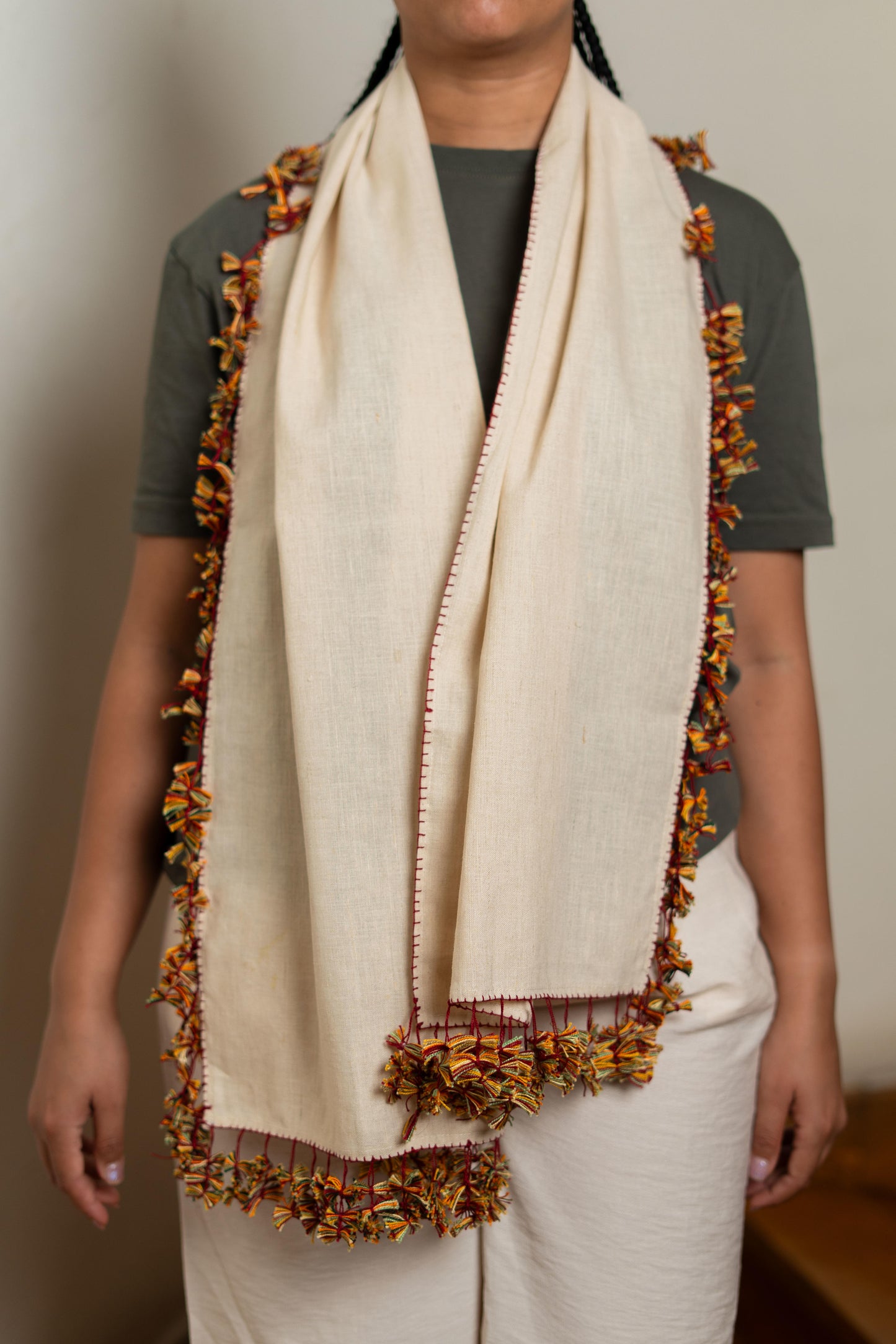 Beige Linen Oya Scarf – Multicolor Tassel Edge
